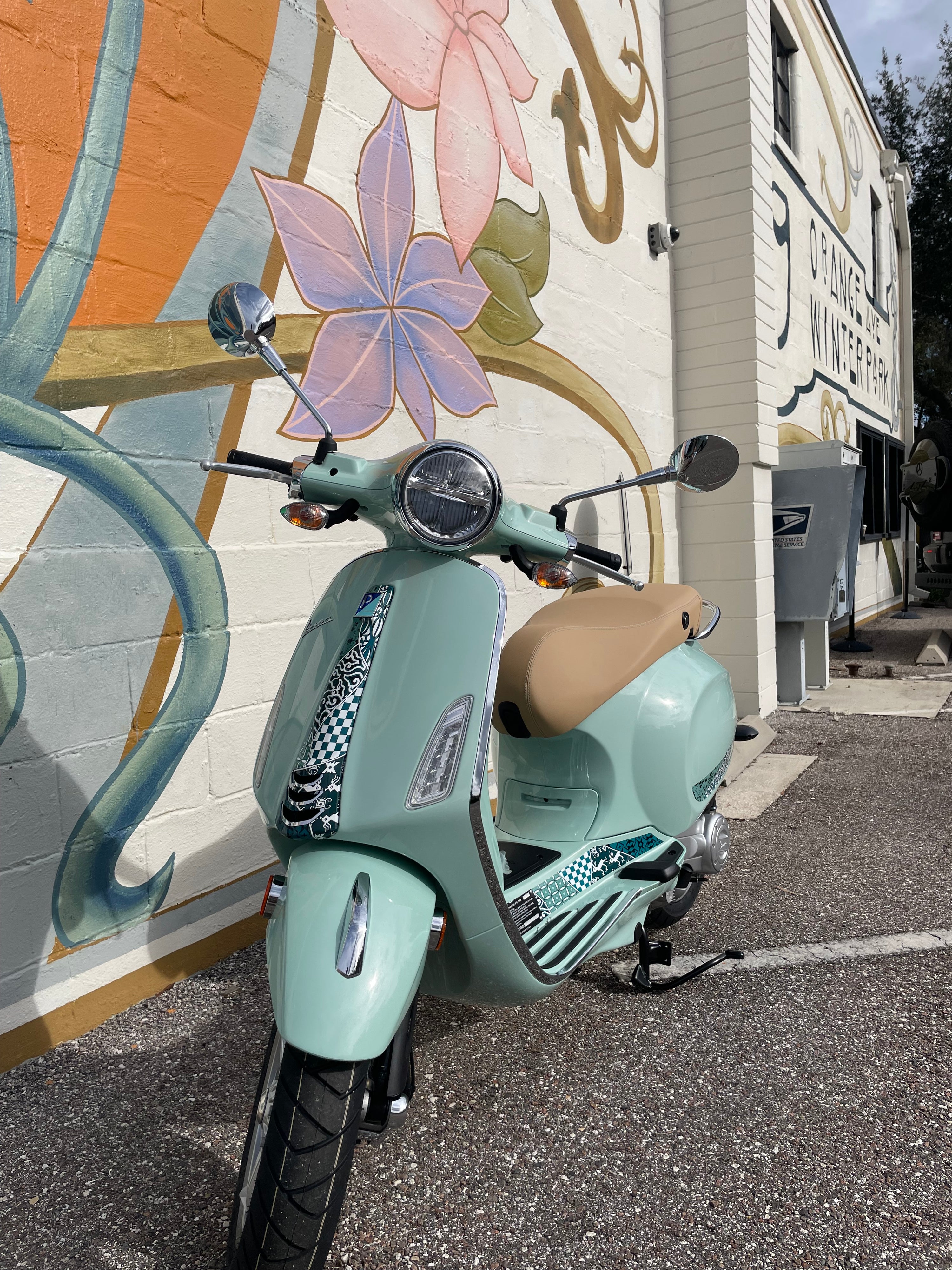 2025 Vespa Batik Primavera 50