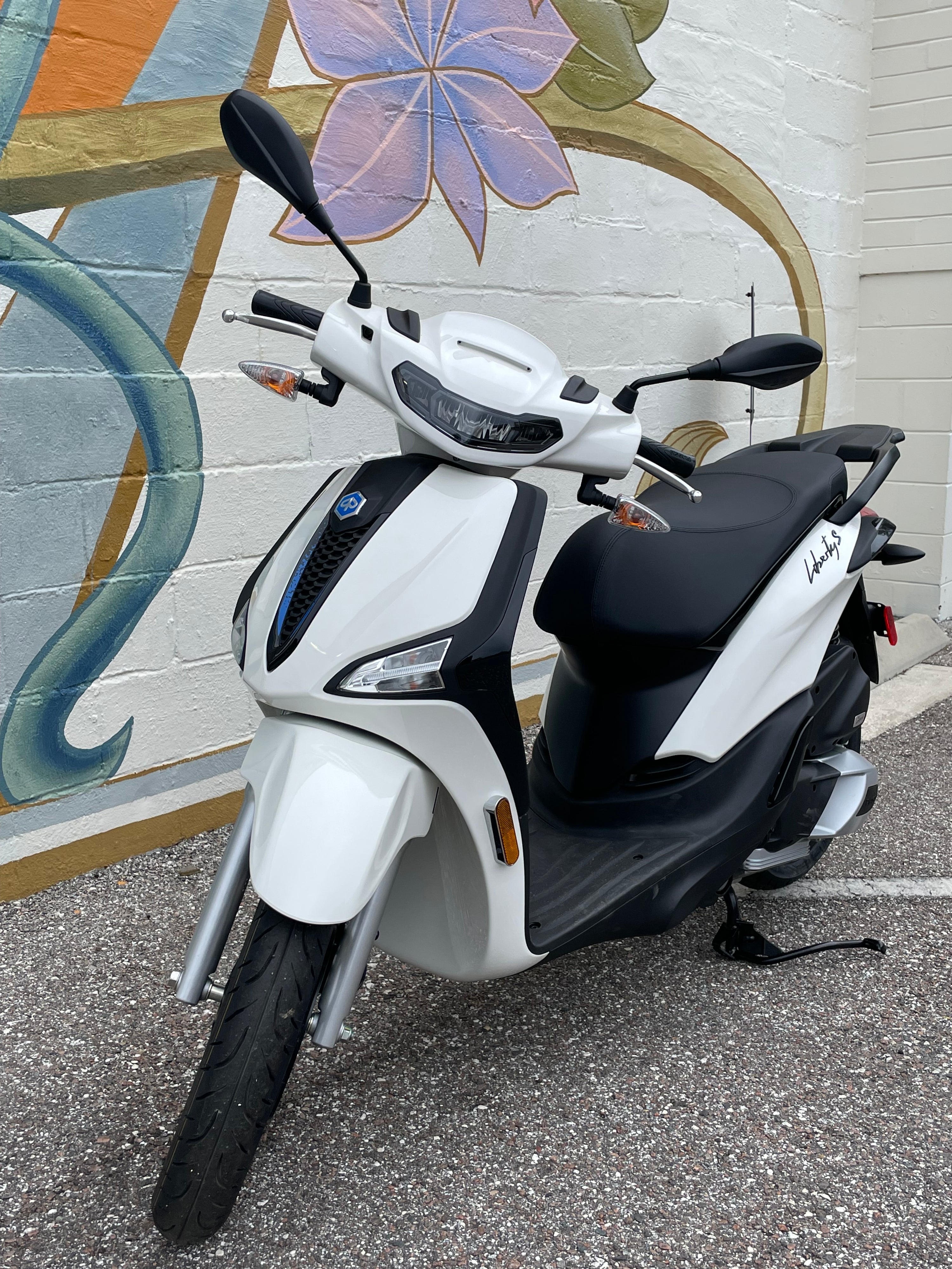 2025 Piaggio White Liberty 150